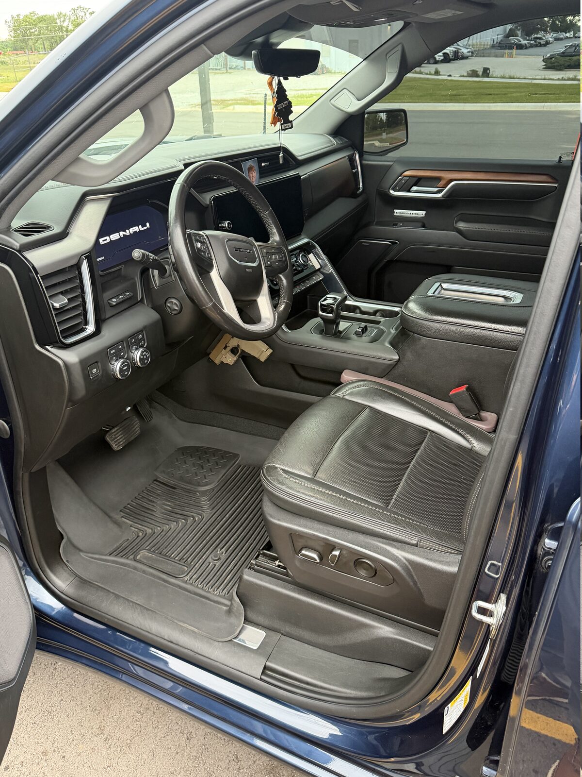 GMC Denali after detailing